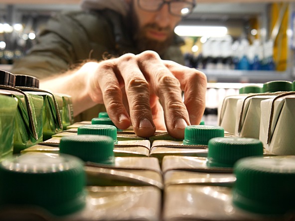 Man choosing carton